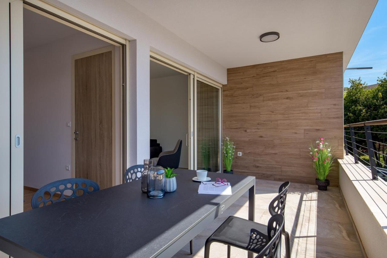 Apartment Val Pjescana Uvala Exterior foto